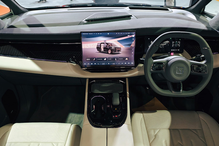 Zeekr 009 Executive cabin