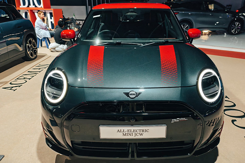 MAS 2025: MINI unveils new JCW line-up and Convertible 