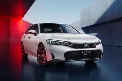 Honda Meluncurkan Civic RS e:HEV di Indonesia Honda Meluncurkan Civic RS e:HEV di Indonesia