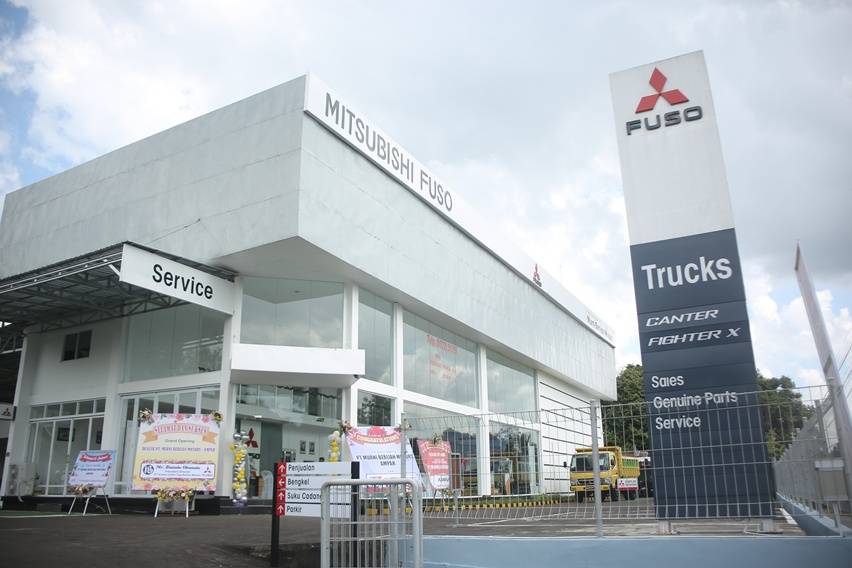 Perluas Jangkauan, Fuso Hadirkan Layanan 3S Lengkap di Kalimantan Tengah Perluas Jangkauan, Fuso Hadirkan Layanan 3S Lengkap di Kalimantan Tengah