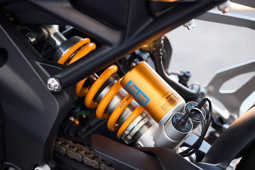 Triumph Speed Triple 1200 RX 8