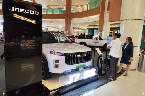 Jaecoo J7 SHS Menyita Perhatian Pengunjung Summarecon Mall Bekasi