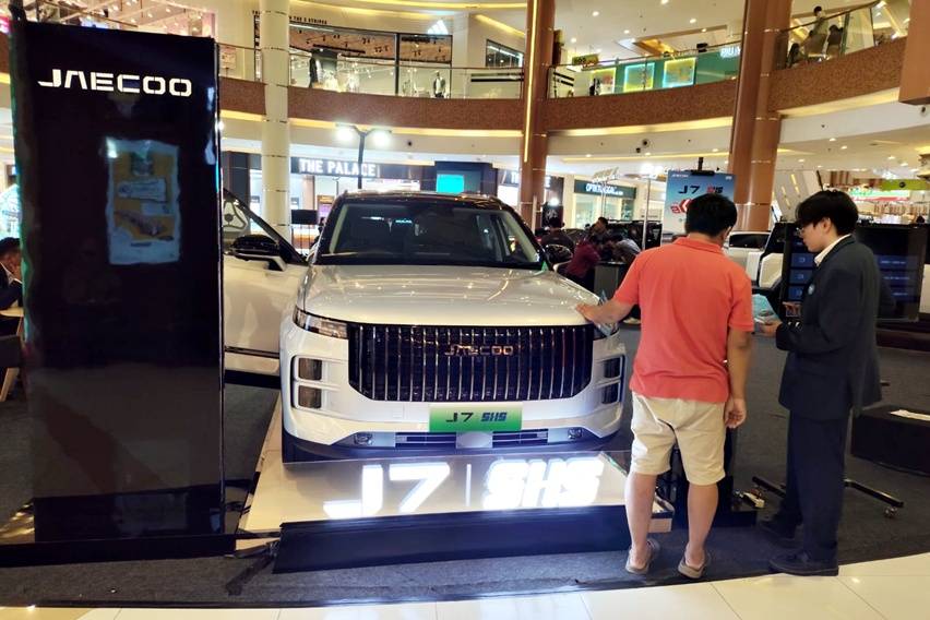 SUV Jaecoo J7 Mejeng di Summarecon Mall Bekasi! SUV Jaecoo J7 Mejeng di Summarecon Mall Bekasi!
