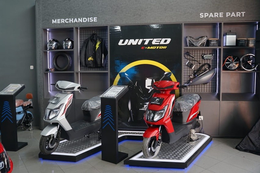 Perkuat Purnajual, United E-Motor Hadirkan Call Center Motor Listrik 24 Jam