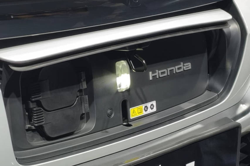 Honda e:n1 charging port view