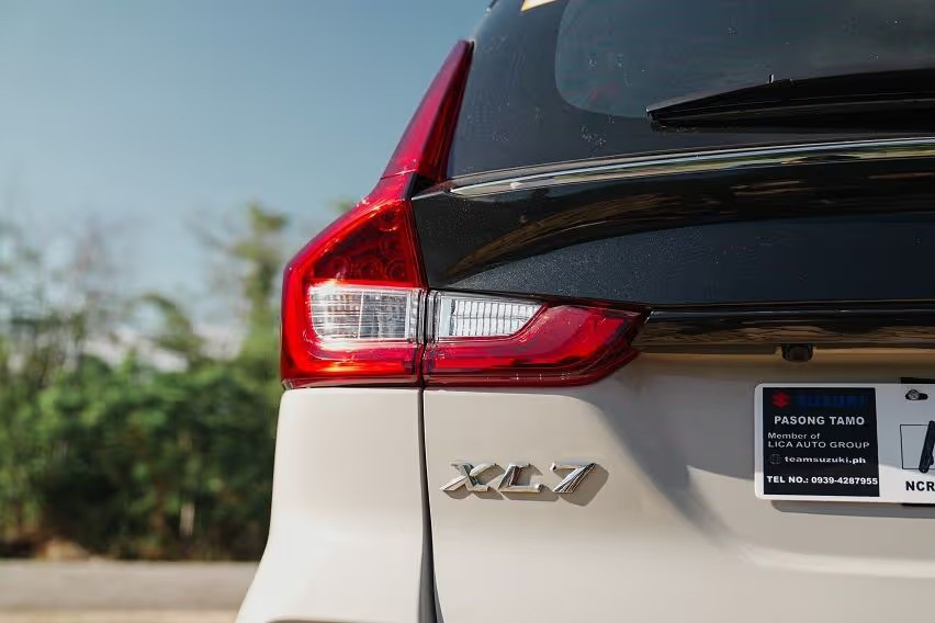 Suzuki XL7 Hybrid