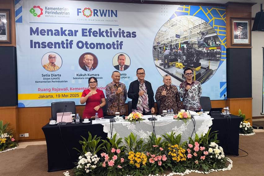 Diskusi insentif otomotif