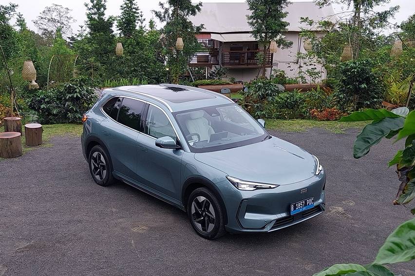Geely EX5