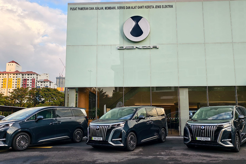 Denza D9 showroom Malaysia