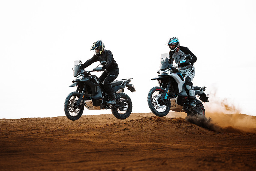 CFMoto 800MT-X