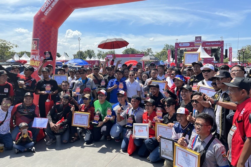 Peserta komunitas modifikasi Daihatsu