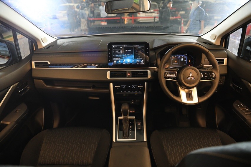 Interior Mitsubishi Xpander Ultimate 2025
