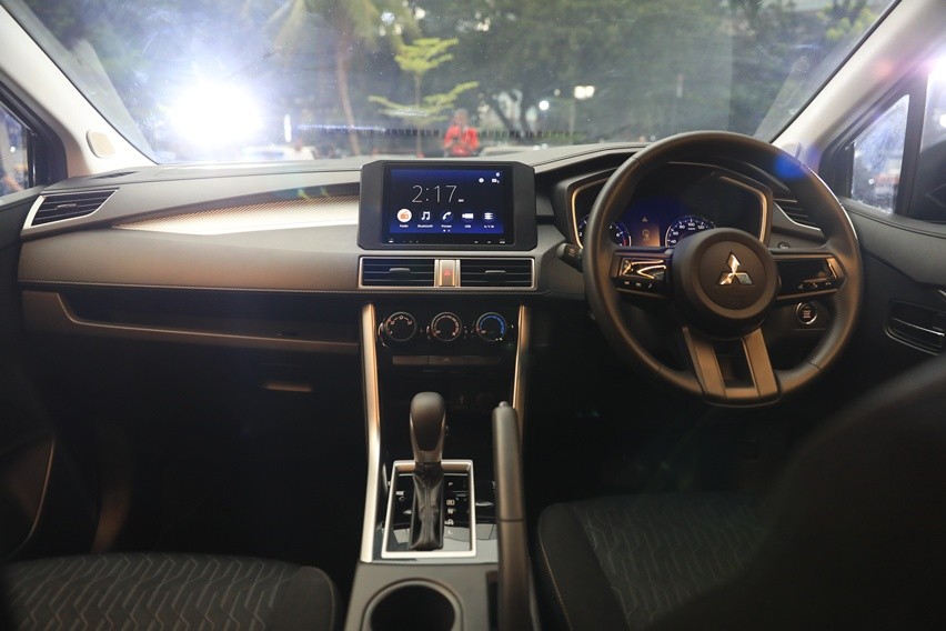 Mitsubishi Xpander Exceed Tourer