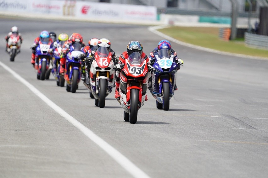 Dominasi Astra Honda Racing Team di ARRC Sepang 2025: Amankan Puncak Klasemen!