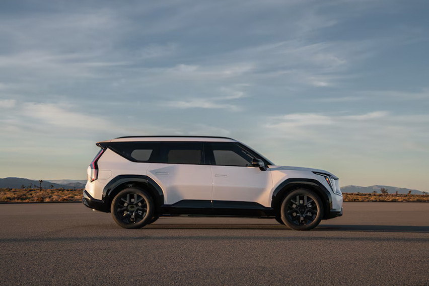 2026 Kia EV9 side