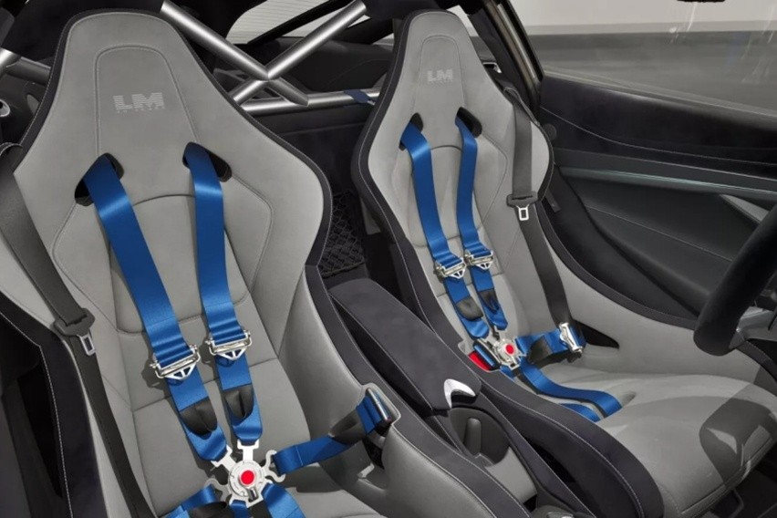 McLaren 750S Le Mans Edition Orange Interior
