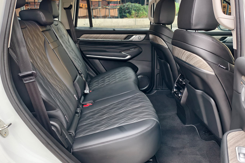 GWM tank 500 seats view