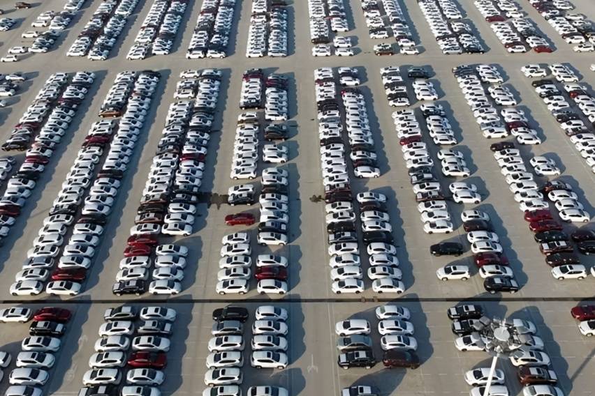 Diler Mobil Tiongkok Krisis: Distribusi Berlebih dan Perang Harga Ancam Kelangsungan Bisnis Diler Mobil Tiongkok Krisis: Distribusi Berlebih dan Perang Harga Ancam Kelangsungan Bisnis