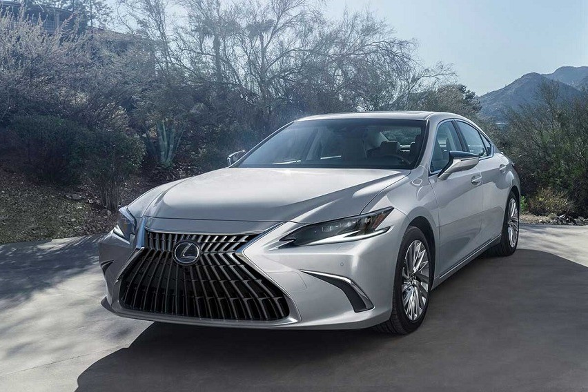 Lexus ES