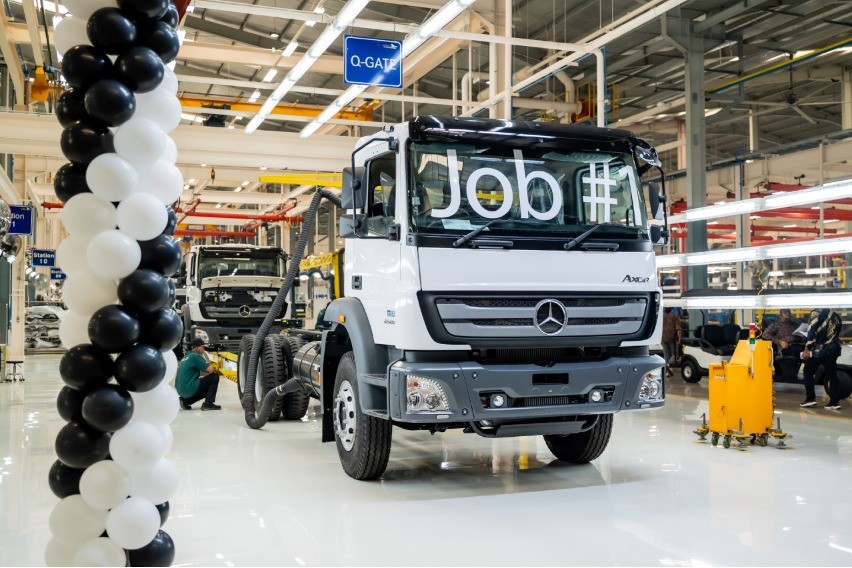 model pertama rakitan pabrik daimler