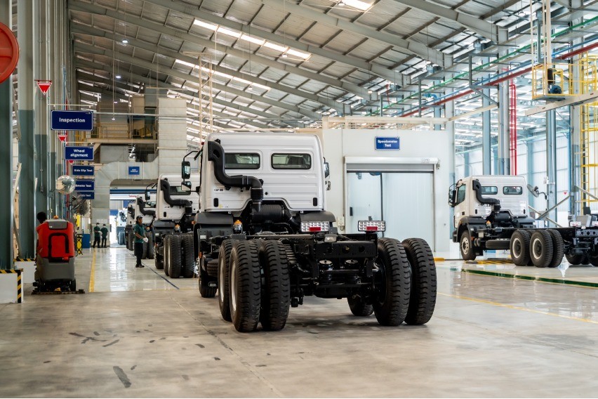 inspeksi truk daimler