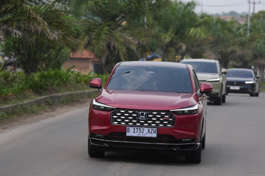 test drive Honda HR-V e:HEV