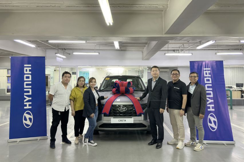Hyundai Motor PH hands over brand-new Creta GLS to raffle winner