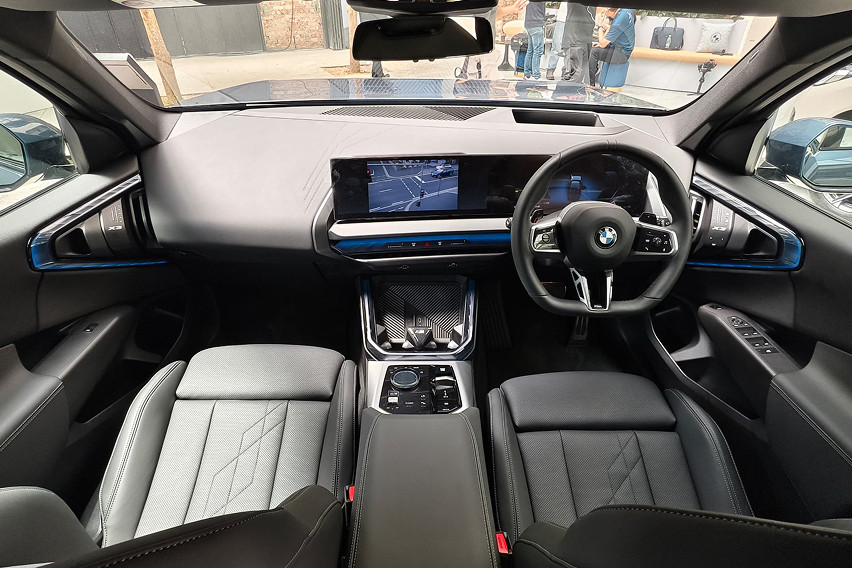 BMW X3 20 xDrive M Sport  interior view