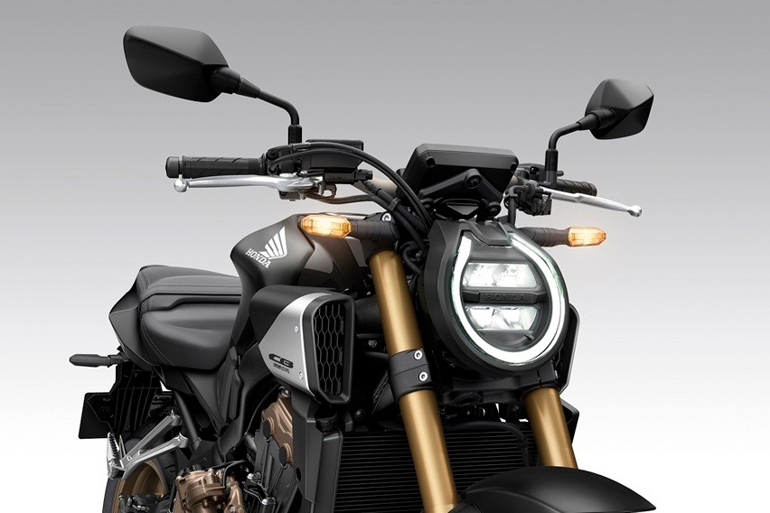 AHM Rilis CB650R Terbaru, Kini Dilengkapi Teknologi E-Clutch dan Fitur Canggih AHM Rilis CB650R Terbaru, Kini Dilengkapi Teknologi E-Clutch dan Fitur Canggih
