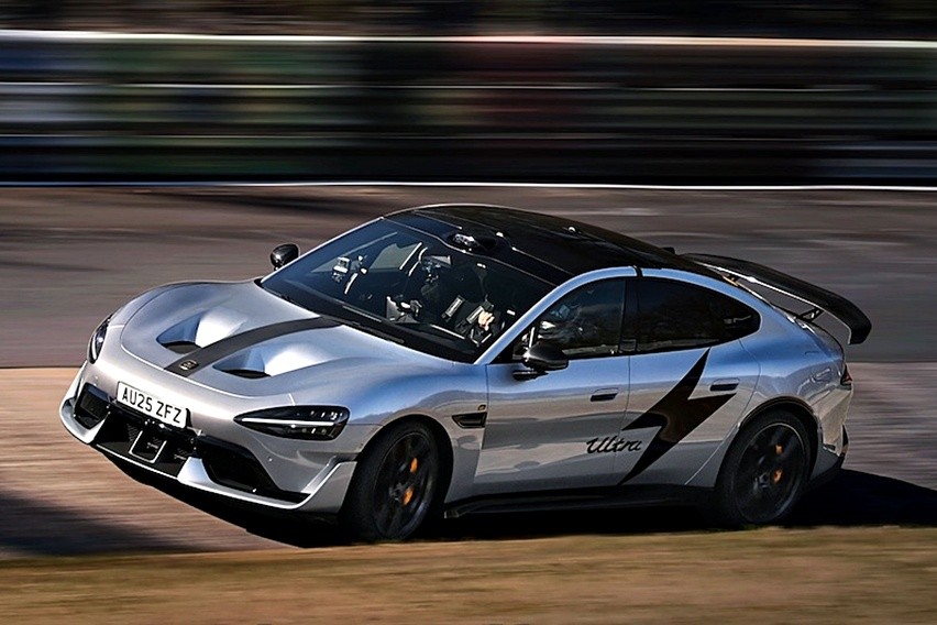 Xiaomi SU7 Ultra Catat Rekor di Nürburgring, Kalahkan Porsche Taycan Turbo GT Xiaomi SU7 Ultra Catat Rekor di Nürburgring, Kalahkan Porsche Taycan Turbo GT