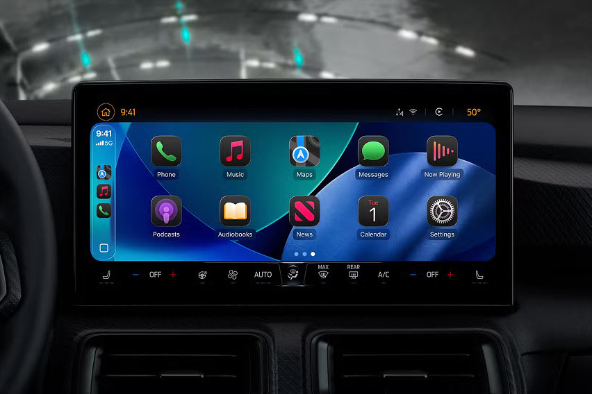 Apple CarPlay gets a new look