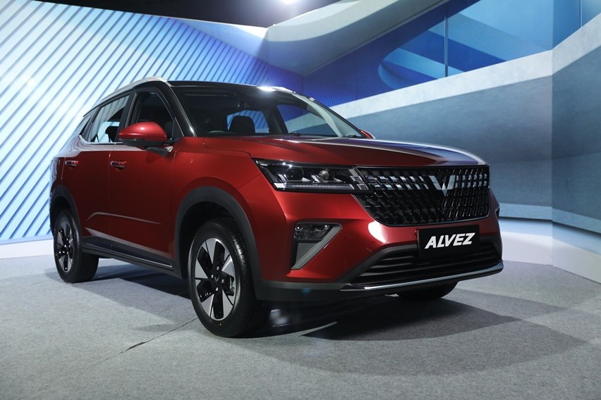 Wuling Alvez, Compact SUV Penuh Fitur Modern dengan Harga Setara Small SUV! Wuling Alvez, Compact SUV Penuh Fitur Modern dengan Harga Setara Small SUV!