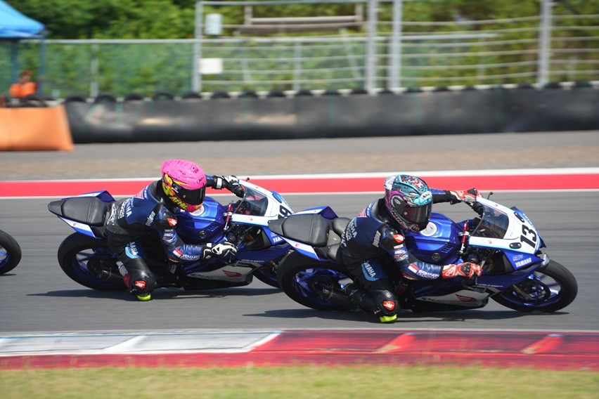 Kelas R15 Junior Pro