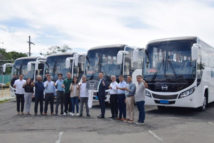 Hino Motors PH hands over 4 new FG buses to First Balfour Hino Motors PH hands over 4 new FG buses to First Balfour