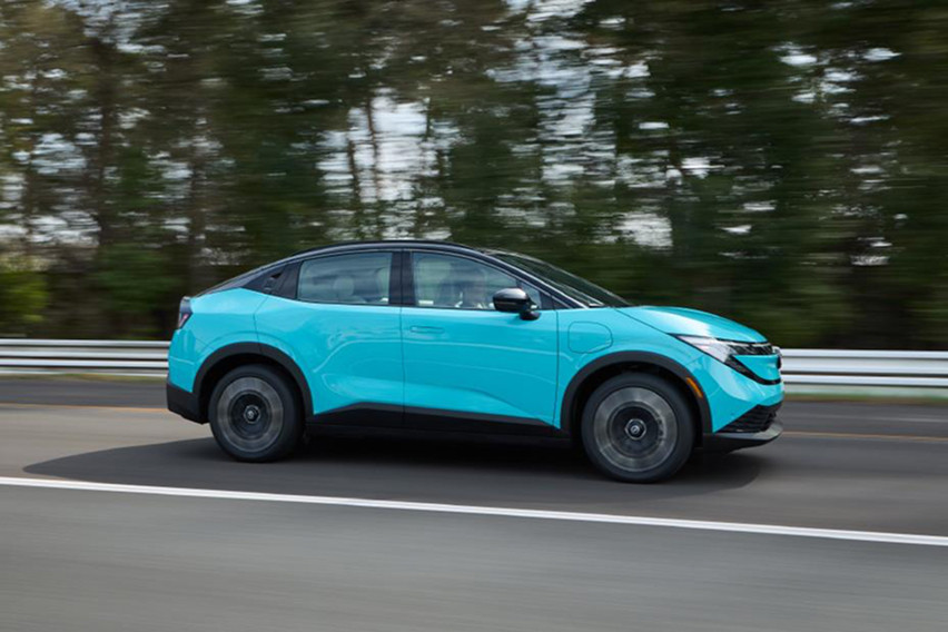 Third-gen Nissan Leaf side