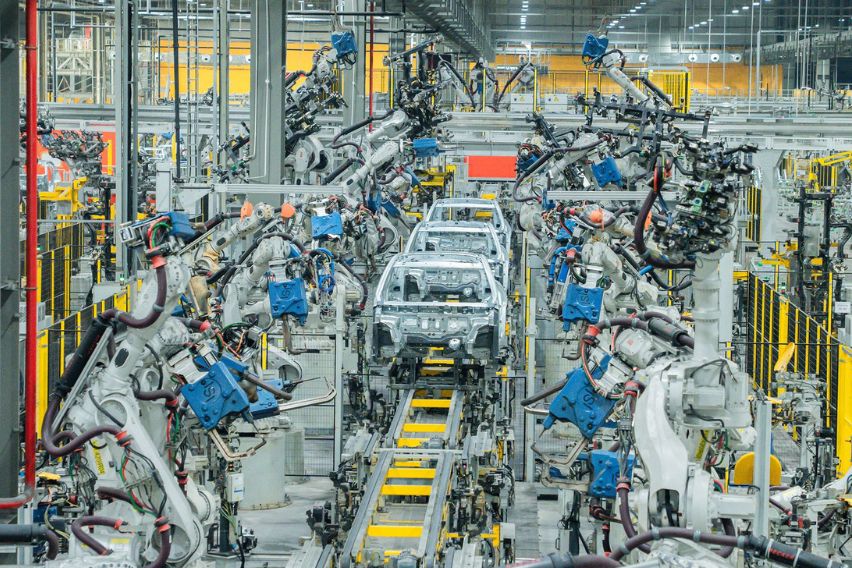 VinFast mother company Vingroup now 37th in Fortune SE Asia 500