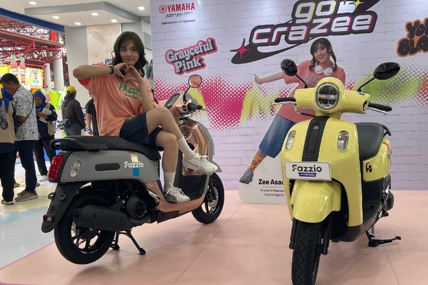 Dua Warna Nyentrik Yamaha Fazzio Meluncur di Jakarta Fair 2025 Dua Warna Nyentrik Yamaha Fazzio Meluncur di Jakarta Fair 2025