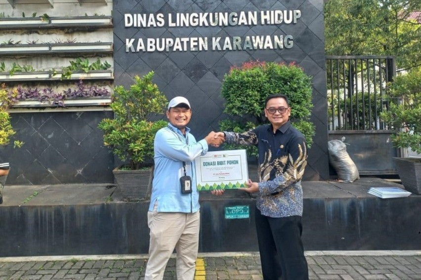 Daihatsu Donasi Bibit Pohon untuk Masa Depan Berkelanjutan Daihatsu Donasi Bibit Pohon untuk Masa Depan Berkelanjutan