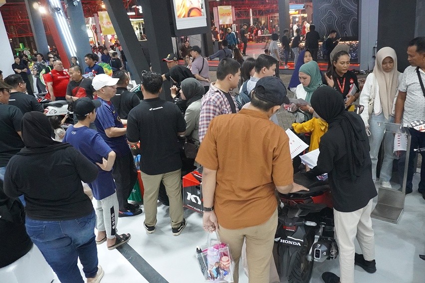 booth motor Honda di Jakarta Fair Kemayoran 2025