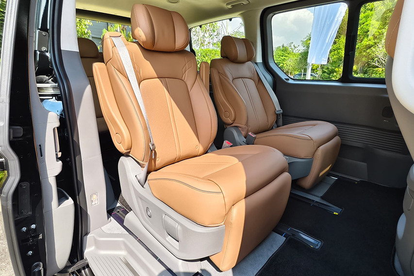 Hyundai Staria interior view