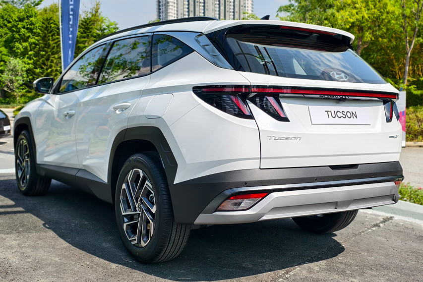 Hyundai Tucson facelift rear view