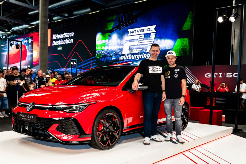 Volkswagen Golf GTI Edition 50