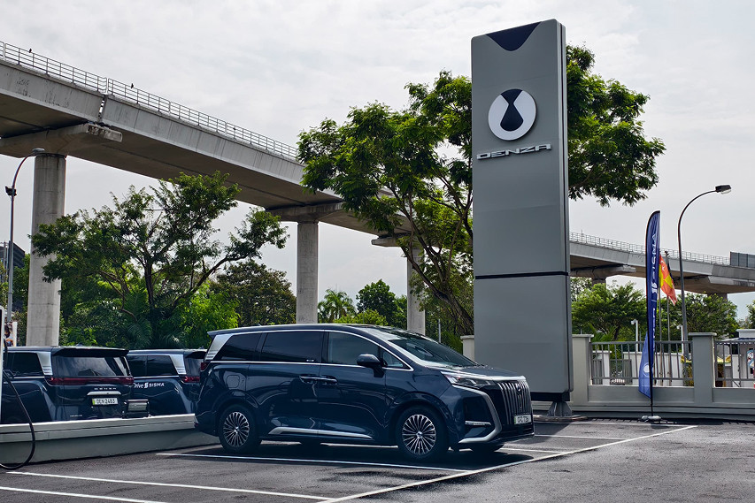 Denza Glenmarie front view