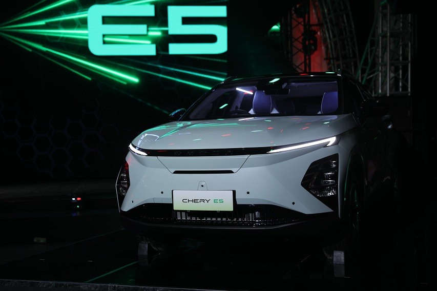 Chery E5 baru