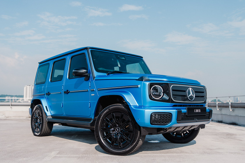 2025 Mercedes-Benz G580 front