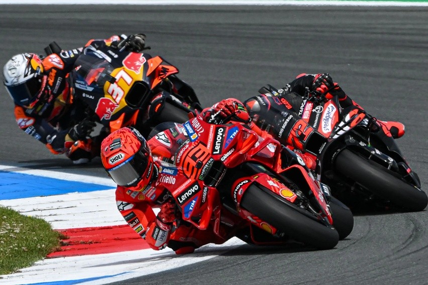 MotoGP Belanda 2025: Marc Marquez Mendominasi di Assen, Alex Marquez Alami Nasib Buruk
