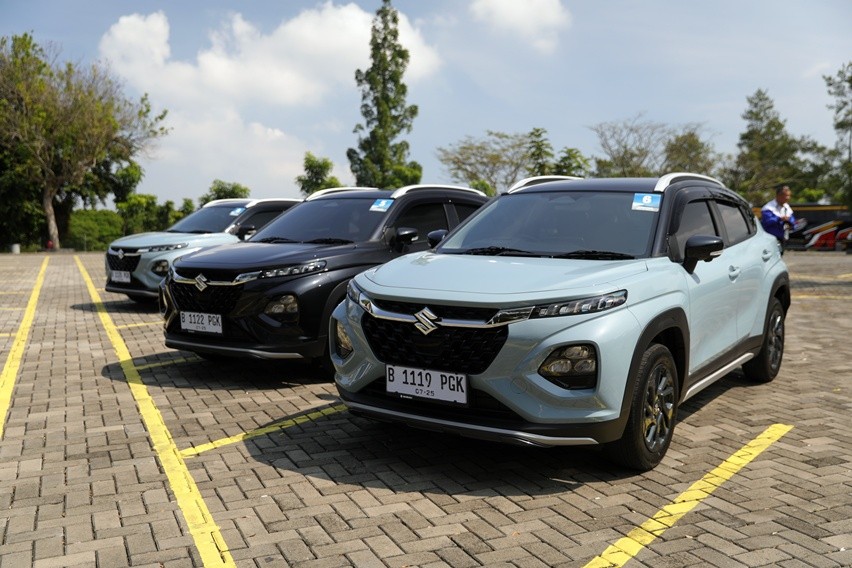 Peduli dengan Konsumen, Suzuki Fronx Pilih Transmisi AT Ketimbang CVT Peduli dengan Konsumen, Suzuki Fronx Pilih Transmisi AT Ketimbang CVT