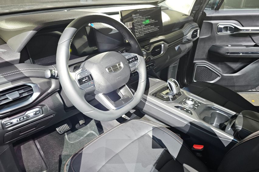 Geely Okavango Elite