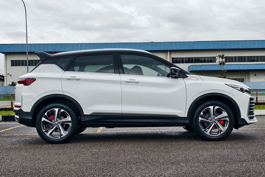 2025 Proton X50 side profile view