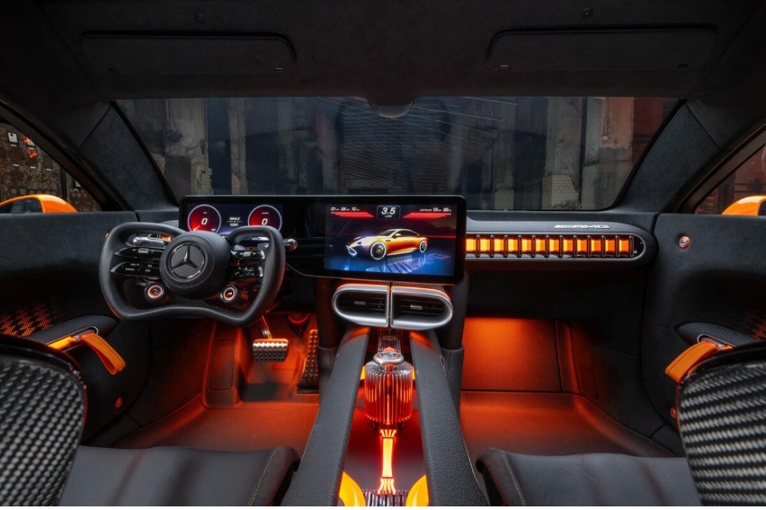 interior Mercedes-AMG Concept GT XX 2025